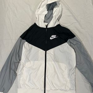 Boys Nike Wind Breaker XL